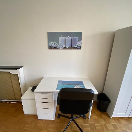 Chambre Deluxe Le Mans Bagian luar foto